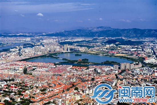 高空下，西湖公園、泉州博物館、閩臺緣博物館等構筑