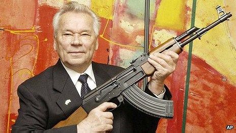 世界名槍AK-47突擊步槍發明人米哈伊爾·卡拉什尼科