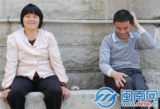 兩個人就這樣，如靜默電影一般生活了二十幾年