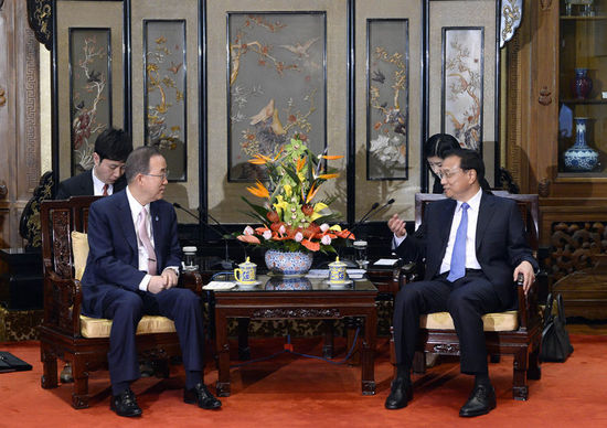 李克強會見聯合國秘書長潘基文