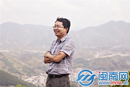 李治洲